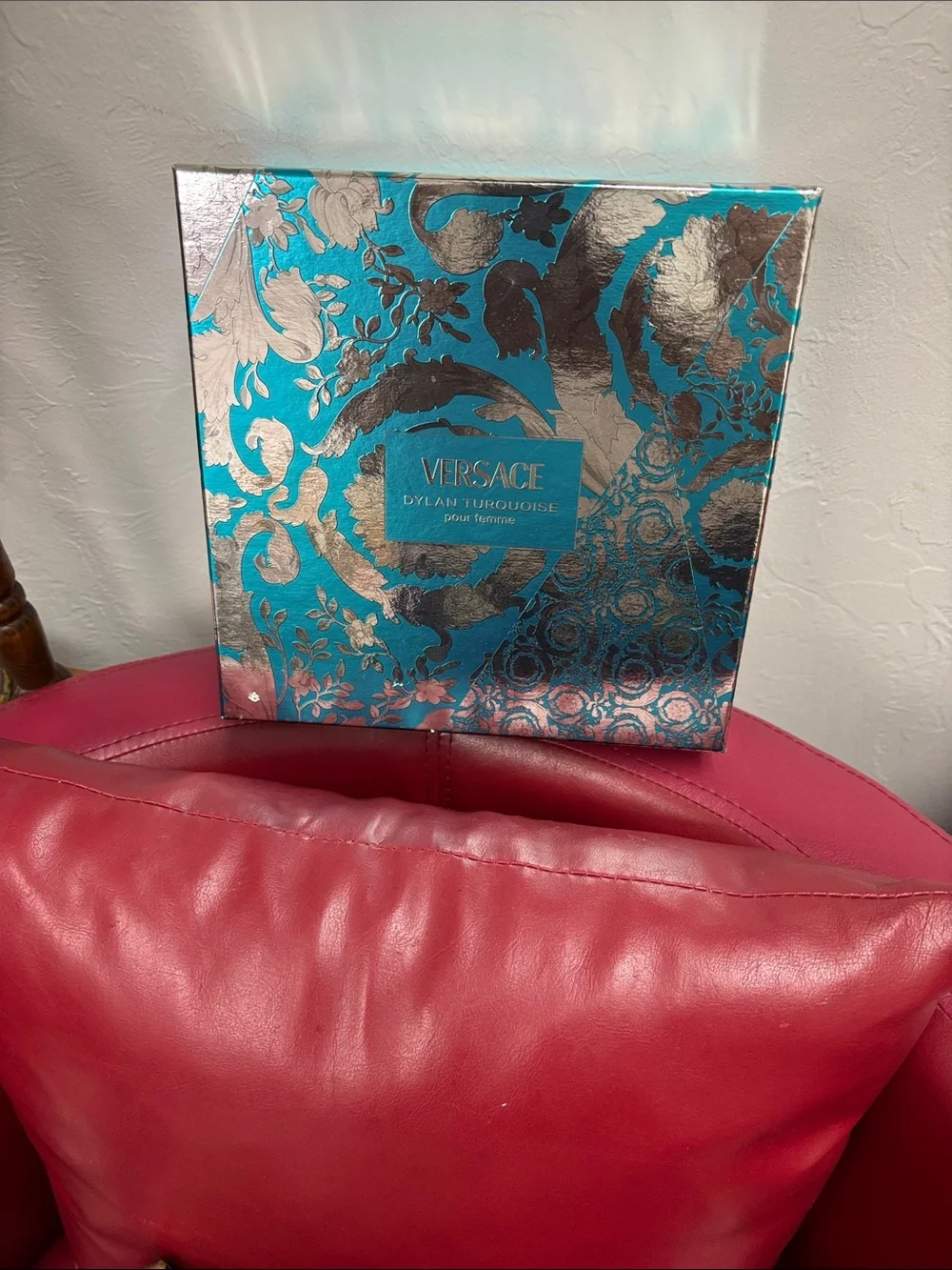 Versace Dylan Turquoise Boxed Set — Turquoise & Gold NWOT(1 BX)